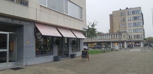 bar from the outside at Chalo Atelier.Chai Bar in Antwerpen