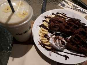Dreamy banana smoothie and chocolate waffles at Veganerie - Mercury Ville in Bangkok