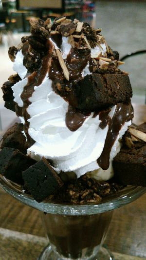 death by chocolate sandae at Veganerie - Mercury Ville in Bangkok