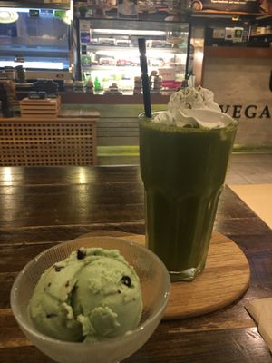 Matcha latte and mint choc icecream at Veganerie - Mercury Ville in Bangkok