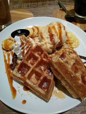 Banana and caramel waffle at Veganerie - Mercury Ville in Bangkok