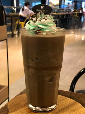 Choco-Smoothie with Mint at Veganerie - Mercury Ville in Bangkok