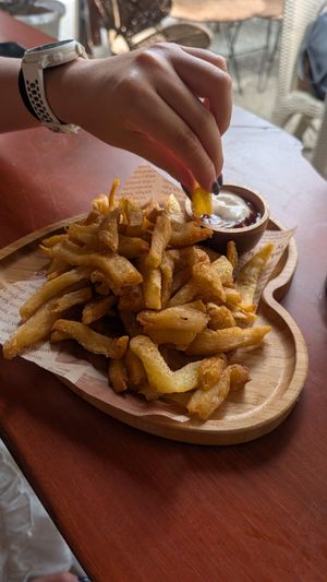 house garlic fries at Lovegan Cafe in Moalboal
