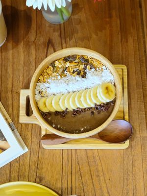 cacao smoothie bowl at iVegan Supershop Hoi An - Healthy Plant Based Cafe in Hoi An