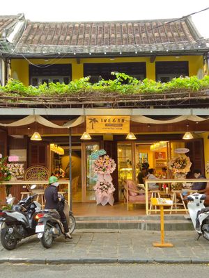 front at iVegan Supershop Hoi An - Healthy Plant Based Cafe in Hoi An