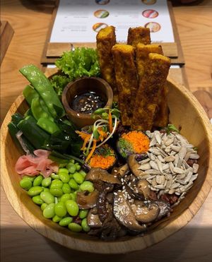 tokyo salad bowl at iVegan Supershop Hoi An - Healthy Plant Based Cafe in Hoi An