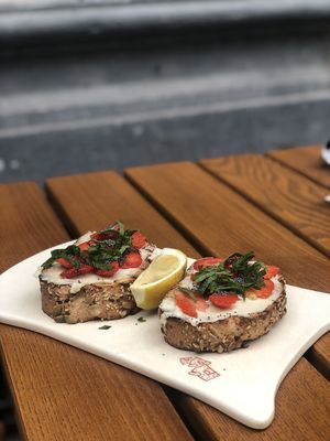 Summer toast  at Le Pain Quotidien - Steenhouwersvest in Antwerpen