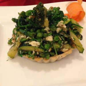 amazing green tart at LoVegan in Bucharest