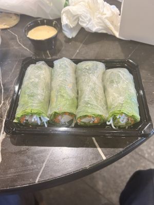 Summer roll 5/10  at Loving Hut in Santa Clara