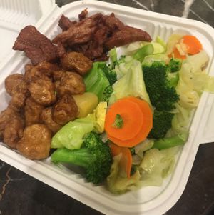 steam table foods  at Loving Hut in Santa Clara