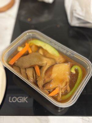 Jan ‘26 | peeking duck  at The Pagoda in Caerphilly