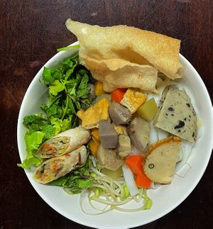 Quảng noodle  at Quan Chay Dam in Hoi An