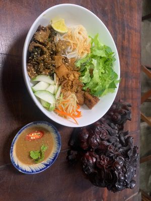 Đạm special noodle at Quan Chay Dam in Hoi An