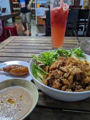 Amazing food and super friendly people. Will definitely come back! The chicken drumsticks was mind-blowing. at Quan Chay Dam in Hoi An