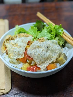 Mì Quảng at Quan Chay Dam in Hoi An