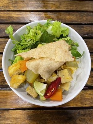 My Quang  at Quan Chay Dam in Hoi An