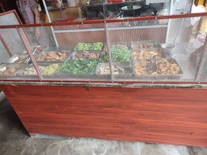 Buffet at Quan Chay Dam in Hoi An