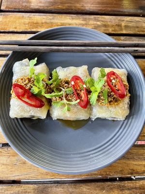 Rice dumpling cakes    at Quan Chay Dam in Hoi An