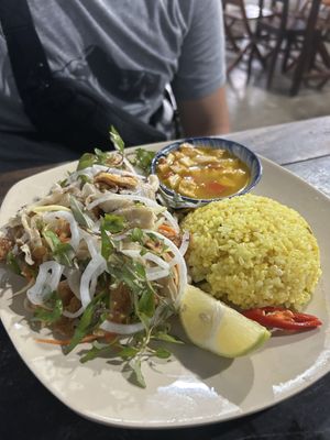 Arroz con tofu  at Quan Chay Dam in Hoi An