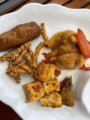 Small plate for 40  at Quan Chay Dam in Hoi An