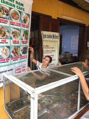 No MSG at Quan Chay Dam in Hoi An