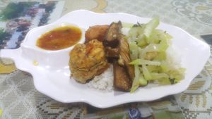 Platter at Quan Chay Dam in Hoi An