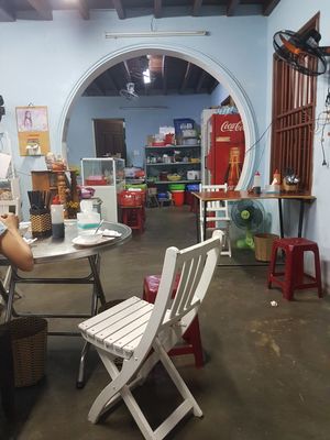 Blick vom gastraum in die küche at Quan Chay Dam in Hoi An