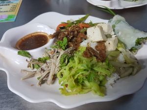 Von (fast) allem ein bisschen at Quan Chay Dam in Hoi An