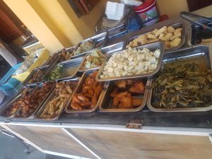 Buffet at Quan Chay Dam in Hoi An