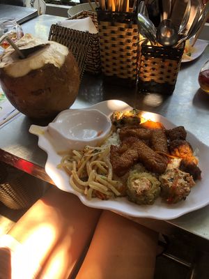 Buffet  at Quan Chay Dam in Hoi An