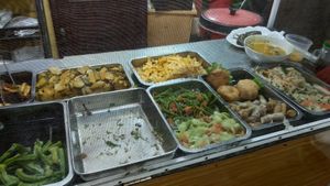 Buffet at Quan Chay Dam in Hoi An