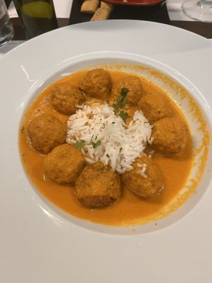 Pumpkin ‘meatball’ curry   at Los Manueles in Granada