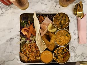 Vegan Thai at MONA'S in London