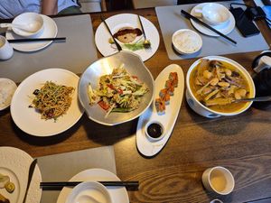 渝北区-『三狼繁华里』C3栋,带院子的2层小独栋别墅（门口露天停车场方便停车） at Su Cha He in Chongqing