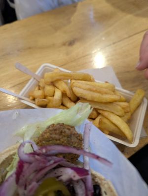  at Maoz - Haarlemmerstraat in Amsterdam