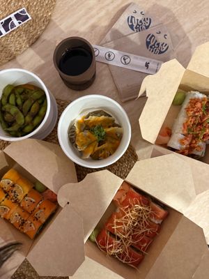 Las mejores gzyozas veganas q probé en mi vida! Y el sushi es increíble!!! at Lucky Fish - Dark Kitchen in Mexico City