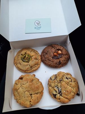 Pistachio, Espresso, macadamia and new york cookie at Bloop Cookies in Arlon