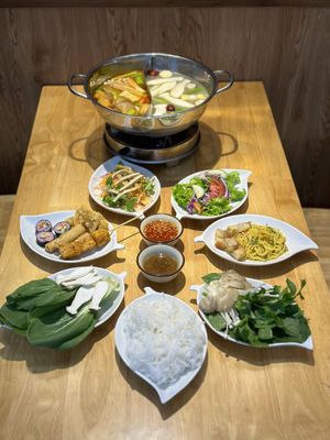 Buffet 30 dishes only 59k VND - hotpot 39K VND  at Om Vegan - Ve Day An Chay in Da Nang
