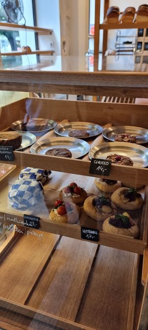 Cabinet selection at Namo Bakery in Warsaw