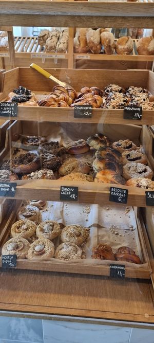 Cabinet selection at Namo Bakery in Warsaw