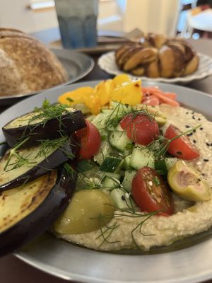 Plage with houmous  at Namo Bakery in Warsaw