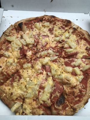Pizza Hawaii at Pizzeria Corona in Dortmund