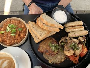 VeganEnglish breakfast  at Zweitbester in Vienna