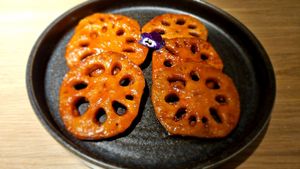 Sweet and sour westlake lotus root at Qingchunli in Hangzhou