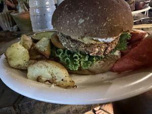 Burger  at Home No. 8 in Krabi