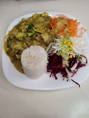 Crazy curry/33pln at Loving Hut - Warynskiego in Warsaw