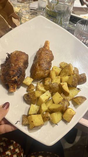 Non pollo con patate  at Arrecrià Bistrot in Naples