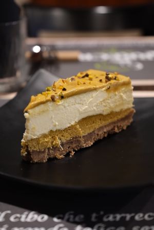 Pistachio cheesecake at Arrecrià Bistrot in Naples