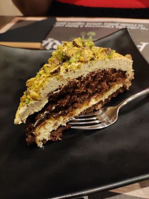 Torta Pan di Spagna al Cioccolato, Crema e Pistacchio at Arrecrià Bistrot in Naples