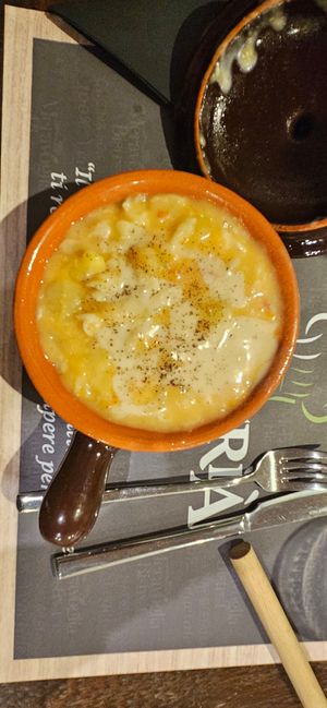 Pasta patate e provola at Arrecrià Bistrot in Naples